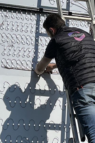 Installation des LED dans une enseigne